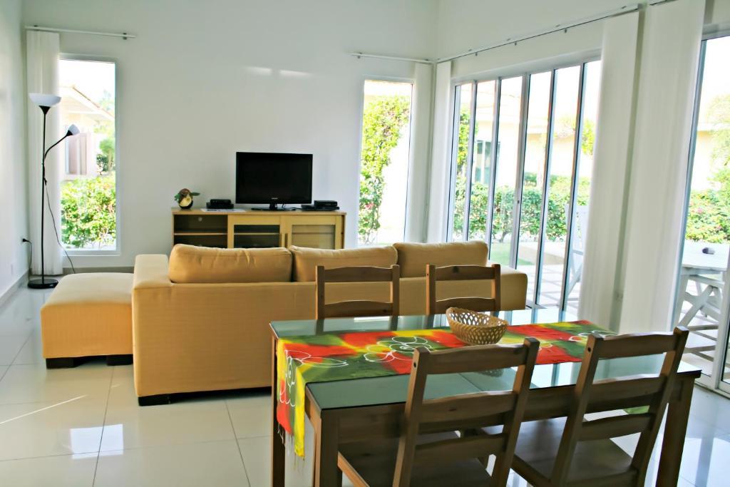 Garden Hills Villa Resort Cha-Am Bilik gambar